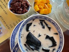 -广信牛奶甜品世家(台东店)