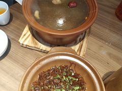 -有红鸡毛店·川菜(建设路店)