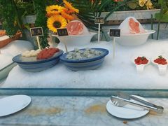 -川骄海鲜自助(王府井奥莱UP TOWN店原世界之花店)