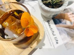 -ZING COFFEE 镜咖啡