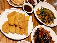 -李连贵酒家熏肉大饼(昆明街店)
