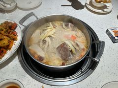 -三人行骨头王火锅(长寿店)