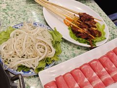 -肖婷姐大铁锅重庆火锅(南湖店)