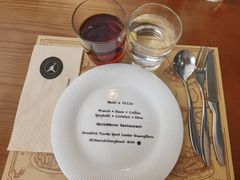 -Mark&Mars Restaurant