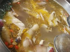 -乙丙丁正宗昭通天麻火腿鸡(总店)