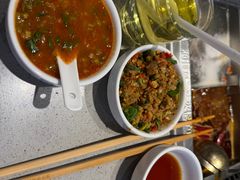 -海底捞火锅(新松江路生日主题店)