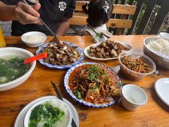 -杨老大生皮白族菜