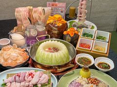 -得意咚瓜·顺德鱼生·冬瓜火锅(深圳首店)