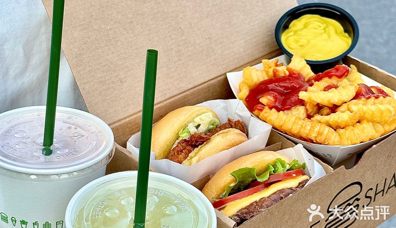 汉堡界的“爱马仕”Shake Shack终于来天津啦❗️  