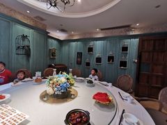 包厢-屋顶花园餐厅(步行街老地王大厦店)