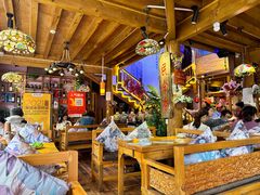 -民食香·腊排骨野生菌美食(木府店)
