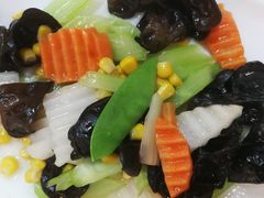 -六和聚传统烤鸭.天津菜(和平店)