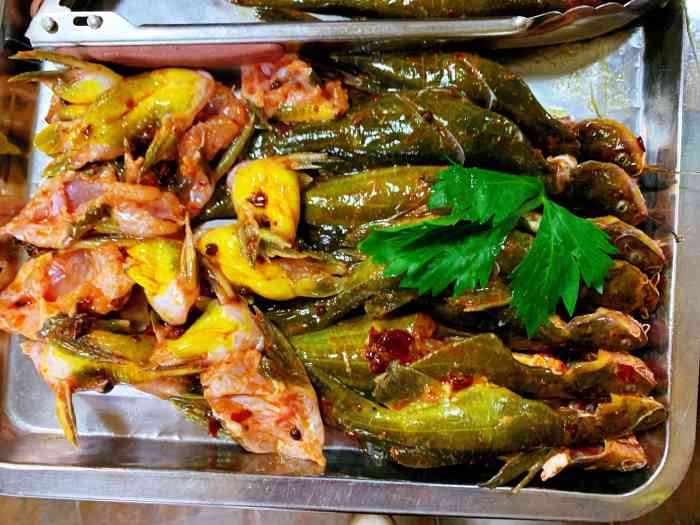 三味渔府(城固店)-"5.1节假日去他家吃的!去的时候中午1点.