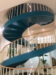 -新蝶变皮肤管理中心