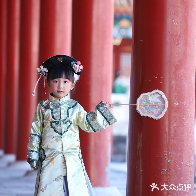 小格格打卡北京故宫[加油]