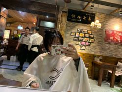 点击看大图 -MONE美发沙龙