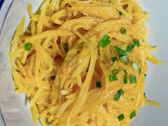 蟹黄咸蛋土豆丝-荆九爷爆炒桥头三嫩(浙大店)