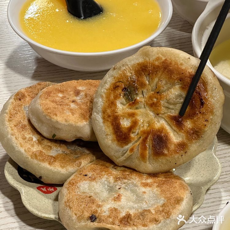 谈恋爱来西单吃老北京馅饼粥!