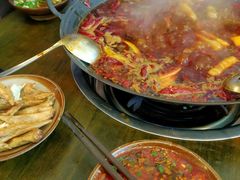 -黄潇洒老火锅(九眼桥宏济巷店)
