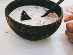 -津椰本·海南正宗椰奶清补凉(店一店)