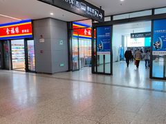 -虹桥火车站-停车场