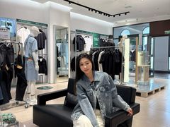 -枫叶小镇奥特莱斯