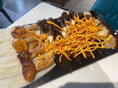 野生菌拼盘-小街猪手(团结湖店)