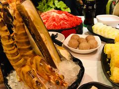 -鲜入围煮花胶鸡海鲜火锅