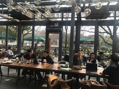 大堂-星巴克(西湖天地店)