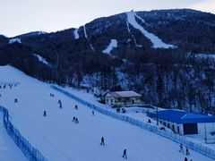 -亚布力新体委滑雪场
