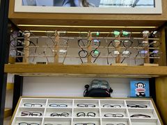 -沪睛眼镜蔡司官方授权店(金桥佳林路店)