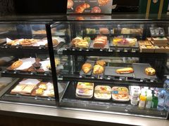 面包甜点陈列柜-星巴克(宝山万达店)