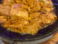 石锅海胆豆腐-品海楼·大连海胆锅贴馆(东港店)