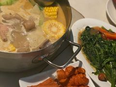 -肥仔文澳门猪骨煲(南京西路店)