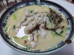 -明呈黄鱼面馆(斜土路店)