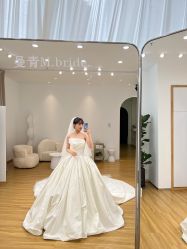 点击看大图 -曼青婚纱礼服馆