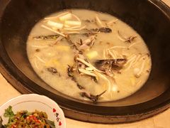 -陈大锅·岳阳鱼馆·地道岳阳菜(美食街店)
