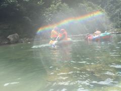 -安吉龙王山峡谷漂流