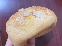 -崎本的店·专业酵种吐司(无锡万象汇店)
