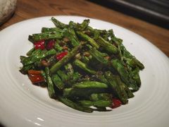 -70后饭吧(府河街店)