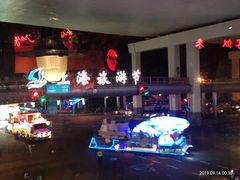 -沪小胖小龙虾(淮海中路旗舰店)