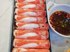 -逸山伍自转小火锅(纺织品店)
