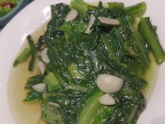 -肥肥虾庄·金牌油焖大虾(杨园滨江时代walk店)