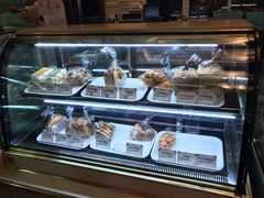 面包甜点陈列柜-国际饭店·帆声西饼屋(黄河路店)