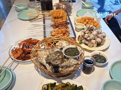 -嗨辣小聚·盘锦河蟹·海鲜烧烤龙虾(盘锦十年好店)