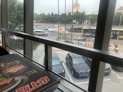 -麦当劳(展览路店)