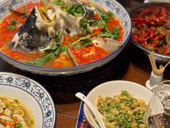 -湘潭九龙鱼头店(城南西路店)