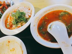 -东道煮牛肉火锅(重庆路店)