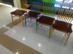 等位区-摩欧客意式餐厅(高新活力汇店)