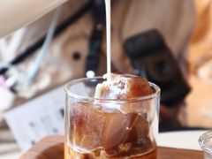 黑砖拿铁-dotcom coffee古点咖啡(致真大厦店)
